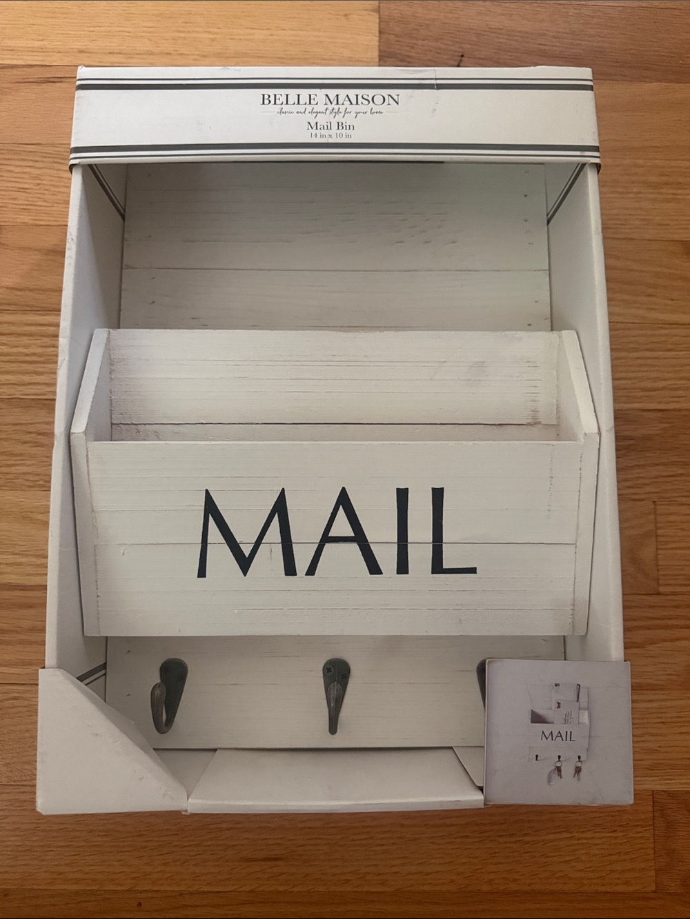 Belle Maison White Wood Wall Mail Organizer with Hooks